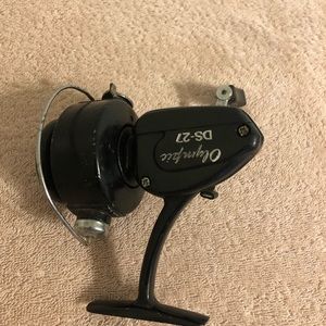 Vintage Olympic DS-27 Fishing Reel Made in Korea